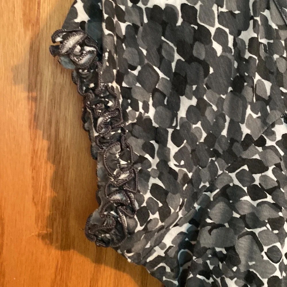 Ann Taylor Loft Short Sleeve Top